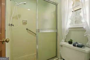 552 Ben Ct SW, Lilburn, GA 30047 - Photo 7