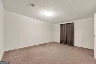 1025 Pine Needle Dr, Ellabell, GA 31308 - Photo 9