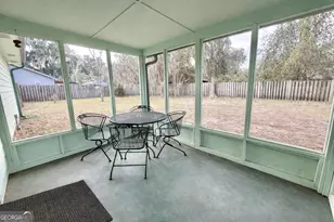 621 Dallas Cir, Folkston, GA 31537 - Photo 17