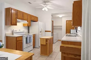 621 Dallas Cir, Folkston, GA 31537 - Photo 7