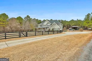 1907 Standing Rock Rd, Senoia, GA 30276 - Photo 5