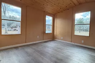 210 Chickadee Cir, Jesup, GA 31545 - Photo 11