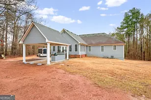 1194 Foster Rd, Statham, GA 30666 - Photo 5
