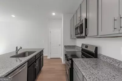 5455 Biltmore Drive, Atlanta, GA 30349 - Photo 7