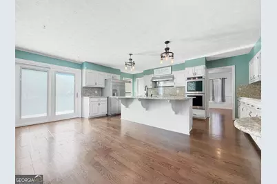 107 Stratford Court, Peachtree City, GA 30269 - Photo 3