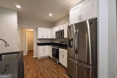 214 Oakwood Drive, Commerce, GA 30529 - Photo 9