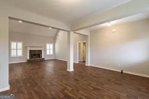 214 Oakwood Dr, Commerce, GA 30529 - Photo 5