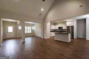 214 Oakwood Dr, Commerce, GA 30529 - Photo 7