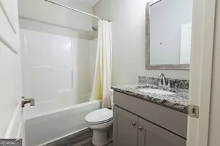 214 Oakwood Dr, Commerce, GA 30529 - Photo 17