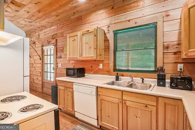 9139 Old 441 S, Lakemont, GA 30552 - Photo 11