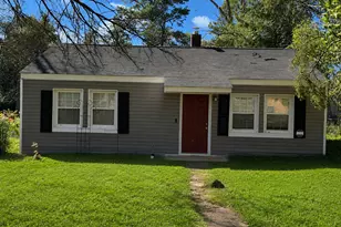 207 Eaker Dr, Warner Robins, GA 31088 - Photo 1