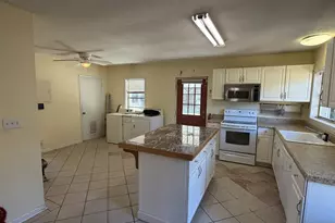 207 Eaker Dr, Warner Robins, GA 31088 - Photo 17