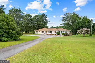 1367 Sharpsburg McCollum Rd, Sharpsburg, GA 30277 - Photo 1