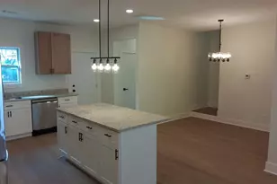 24 Sims St, Barnesville, GA 30204 - Photo 9