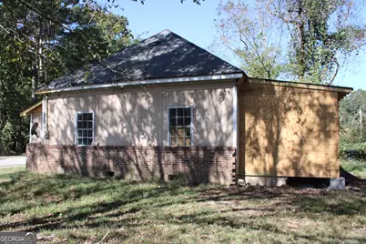 339 Atlanta Street, Barnesville, GA 30204 - Photo 3