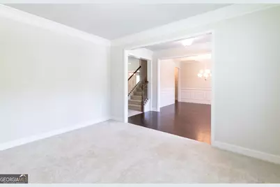 5645 Pleasant Woods Drive, Flowery Branch, GA 30542 - Photo 9