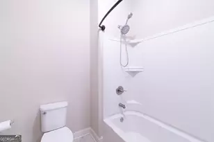 5645 Pleasant Woods Dr, Flowery Branch, GA 30542 - Photo 35