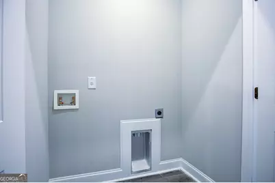 9213 Westview Drive, Covington, GA 30014 - Photo 5