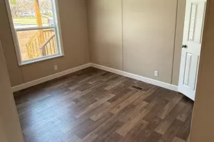 103 Skyland Dr E, Locust Grove, GA 30248 - Photo 9