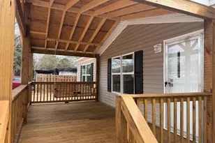 103 Skyland Dr E, Locust Grove, GA 30248 - Photo 3