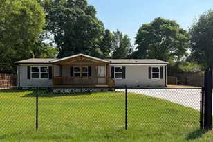 103 Skyland Dr E, Locust Grove, GA 30248 - Photo 1