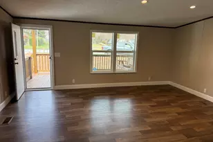 103 Skyland Dr E, Locust Grove, GA 30248 - Photo 5