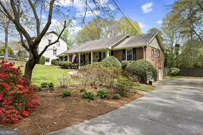 1125 Crest Brook Lane, Roswell, GA 30075 - Photo 3