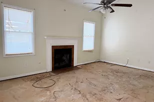 2176 Wellington Cir, Lithonia, GA 30058 - Photo 3
