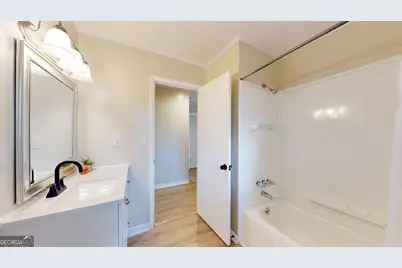 423 Richards, Millen, GA 30442 - Photo 17