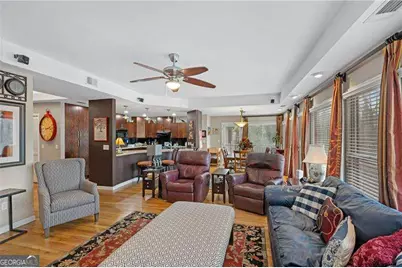 1063 Memorial Drive E, Dallas, GA 30132 - Photo 9