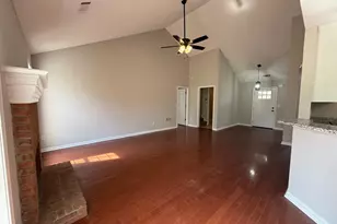 719 Mallard Dr, Winder, GA 30680 - Photo 5