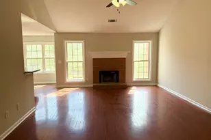 719 Mallard Dr, Winder, GA 30680 - Photo 3