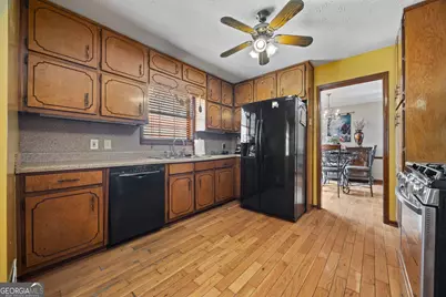 180 Oak Leaf Drive, Stockbridge, GA 30281 - Photo 11