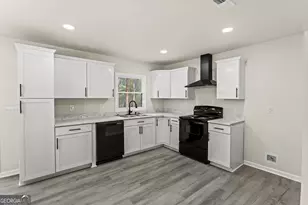 211 Circle Dr, Statesboro, GA 30461 - Photo 11