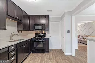 12 Surry County Pl NW, Atlanta, GA 30318 - Photo 11