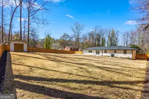 5109 Dogwood Hills Dr, Sugar Hill, GA 30518 - Photo 9