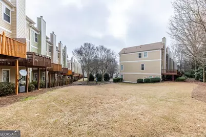 1895 Sterling Oaks Circle NE, Atlanta, GA 30319 - Photo 51