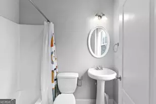 1895 Sterling Oaks Cir NE, Atlanta, GA 30319 - Photo 37