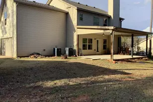 370 Emily Cir NW, Milledgeville, GA 31061 - Photo 3