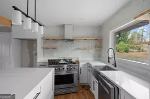 1971 Honeysuckle Ln SW, Atlanta, GA 30311 - Photo 11