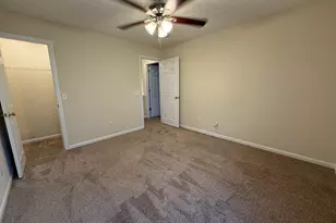 2035 Lakeside Cir, Covington, GA 30016 - Photo 17