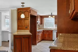 606 W Liberty St, Claxton, GA 30417 - Photo 73