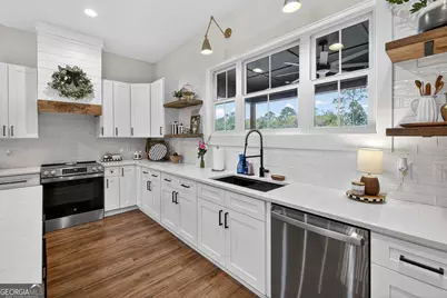 569 Liberty Court, Jesup, GA 31546 - Photo 13