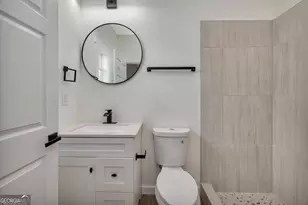 608 Q St, Brunswick, GA 31520 - Photo 9