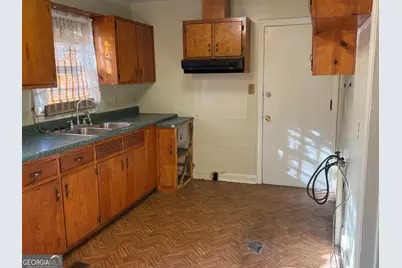 1815 W Highland, Albany, GA 31705 - Photo 9