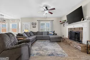 482 Louise Way, Locust Grove, GA 30248 - Photo 5