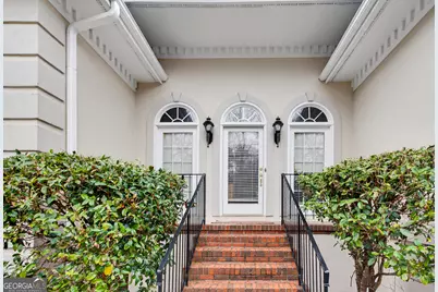 623 Walton Way, Macon, GA 31204 - Photo 3