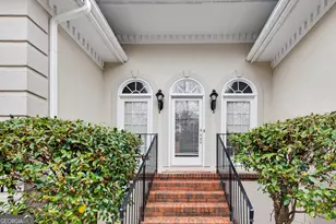 623 Walton Way, Macon, GA 31204 - Photo 3