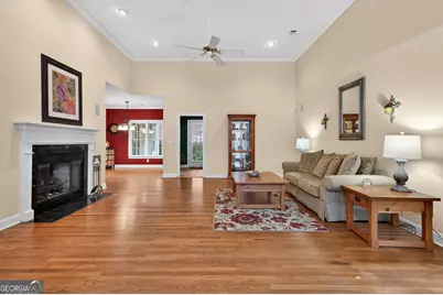 623 Walton Way, Macon, GA 31204 - Photo 5