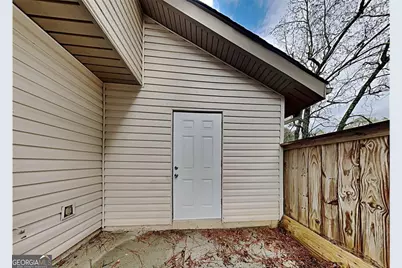 8577 Parkside Drive, Jonesboro, GA 30238 - Photo 7